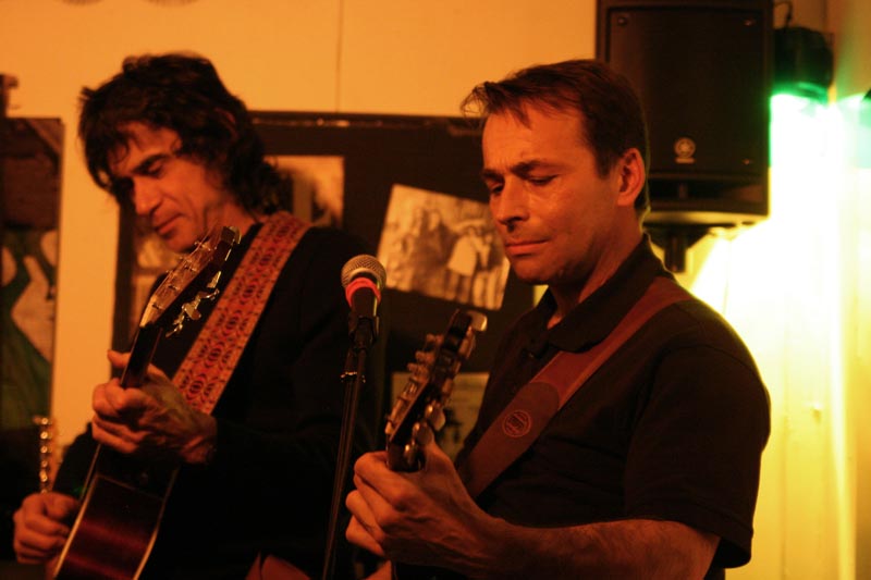 03-AnnvivMIKE42etbr-FD