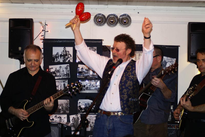 090306-AnnvivMIKE6094-XP