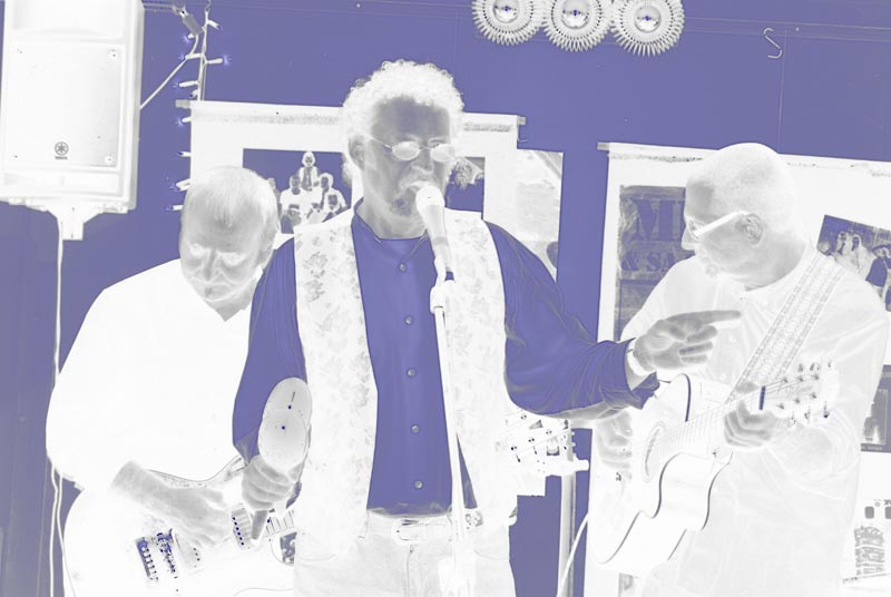 090306-AnnvivMIKE606#2999CB